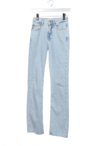 Női farmernadrág Stradivarius, Méret XS, Szín Kék, Ár 10 830 Ft