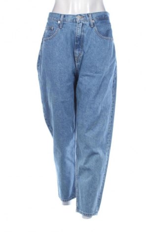 Damskie jeansy Tommy Jeans, Rozmiar XL, Kolor Niebieski, Cena 564,99 zł