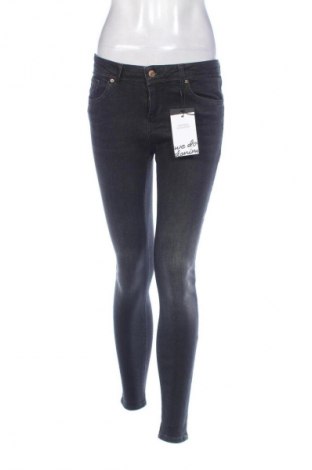 Dámske džínsy  Vero Moda, Veľkosť M, Farba Čierna, Cena  44,95 €