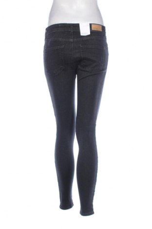 Dámske džínsy  Vero Moda, Veľkosť M, Farba Čierna, Cena  44,95 €