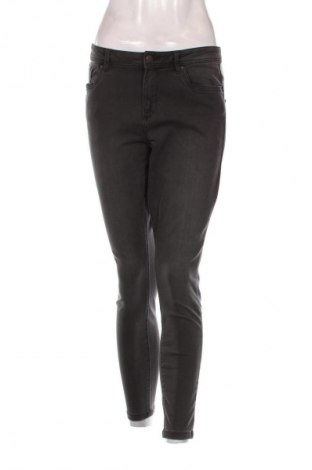 Damen Jeans Vero Moda, Größe L, Farbe Grau, Preis 23,99 €