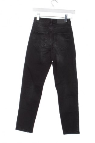 Női farmernadrág Zara, Méret XS, Szín Fekete, Ár 3 029 Ft