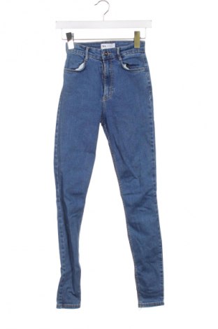 Blugi de femei Zara, Mărime XS, Culoare Albastru, Preț 73,00 Lei