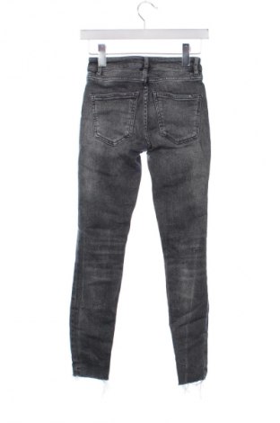 Γυναικείο Τζίν Zara, Μέγεθος XS, Χρώμα Γκρί, Τιμή 17,99 €