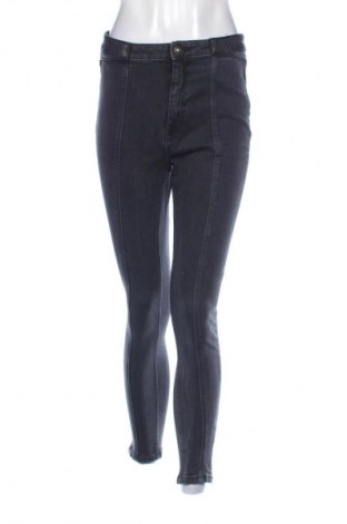 Dámske džínsy  Zara, Veľkosť XXL, Farba Sivá, Cena  14,00 €