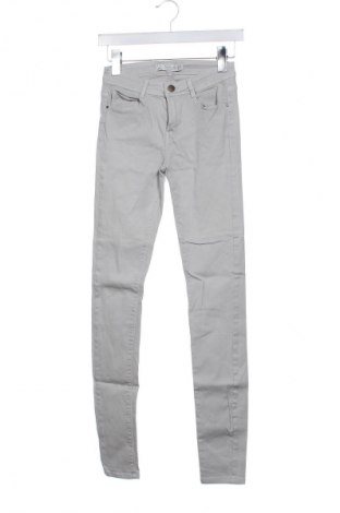 Blugi de femei Zara Trafaluc, Mărime XS, Culoare Gri, Preț 73,97 Lei