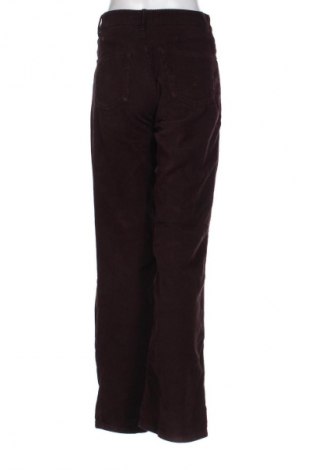 Дамски джинси Zara, Размер S, Цвят Кафяв, Цена 18,99 лв.