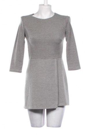 Kurzer Damenoverall Bershka, Größe S, Farbe Mehrfarbig, Preis € 25,99
