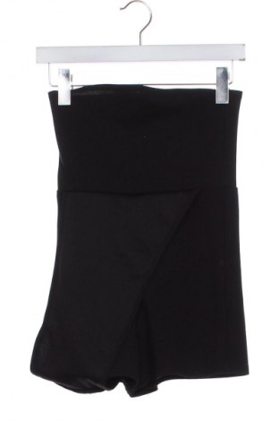 Damski krótki kombinezon Pretty Little Thing, Rozmiar XS, Kolor Czarny, Cena 92,00 zł