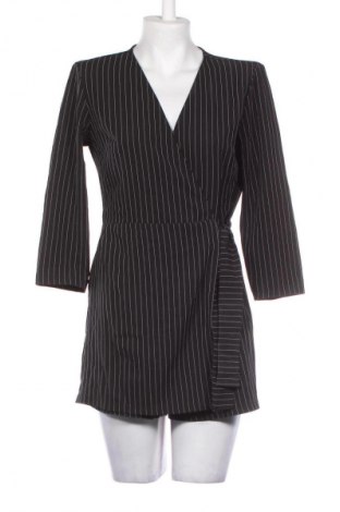 Kurzer Damenoverall Stradivarius, Größe M, Farbe Mehrfarbig, Preis 22,99 €