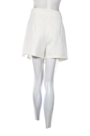 Damen Shorts Amisu, Größe L, Farbe Weiß, Preis 9,72 €