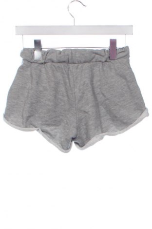Damen Shorts Bershka, Größe XS, Farbe Grau, Preis € 8,99