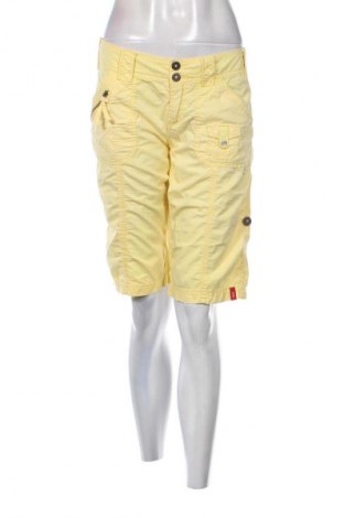 Damen Shorts Edc By Esprit, Größe XL, Farbe Gelb, Preis 17,00 €
