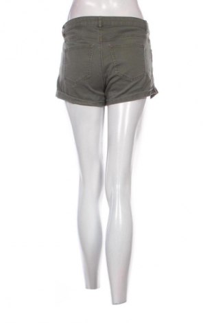 Damskie szorty H&M, Rozmiar S, Kolor Zielony, Cena 44,77 zł