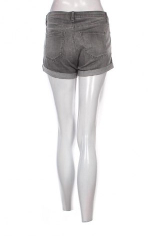 Damen Shorts H&M, Größe S, Farbe Grau, Preis 9,72 €