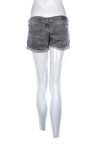 Női rövidnadrág H&M Divided, Méret M, Szín Fekete, Ár 4 022 Ft