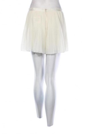 Damskie szorty H&M Divided, Rozmiar M, Kolor ecru, Cena 44,77 zł