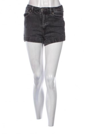 Damen Shorts Levi's, Größe S, Farbe Grau, Preis 24,55 €