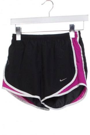 Γυναικείο κοντό παντελόνι Nike, Μέγεθος XS, Χρώμα Μαύρο, Τιμή 14,99 €