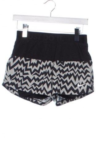 Damen Shorts Nike, Größe XS, Farbe Mehrfarbig, Preis 17,25 €