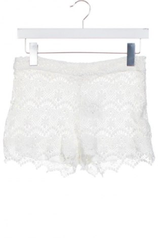 Pantaloni scurți de femei Pull&Bear, Mărime S, Culoare Alb, Preț 47,99 Lei