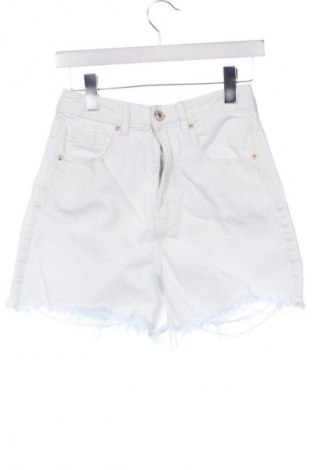 Női rövidnadrág Stradivarius, Méret XS, Szín Fehér, Ár 4 022 Ft
