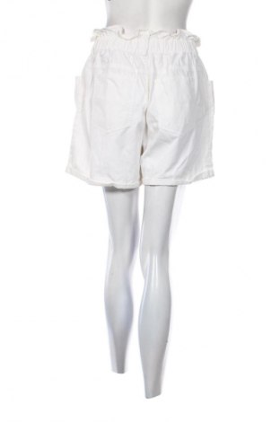 Damen Shorts Terranova, Größe XL, Farbe Weiß, Preis 9,72 €
