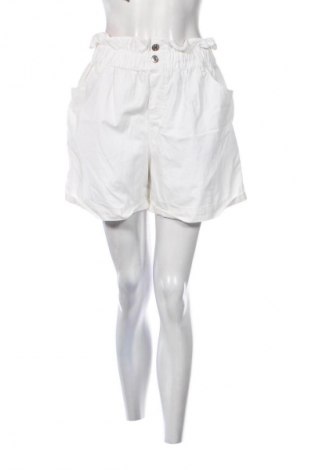 Damen Shorts Terranova, Größe XL, Farbe Weiß, Preis 9,72 €