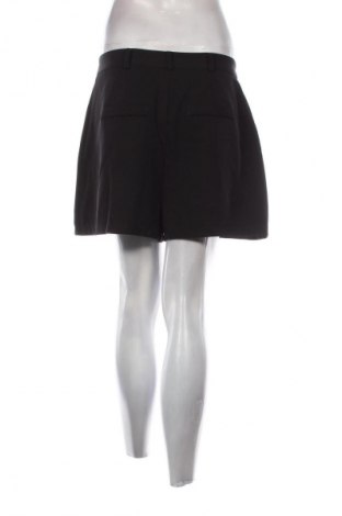 Pantaloni scurți de femei Trendyol, Mărime M, Culoare Negru, Preț 92,00 Lei