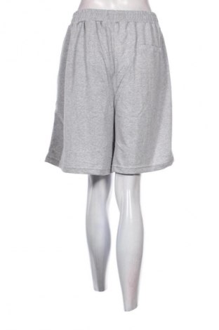 Női rövidnadrág Trendyol, Méret XL, Szín Szürke, Ár 8 541 Ft