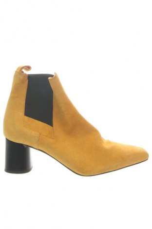 Încălțăminte de damă Zara, Mărime 38, Culoare Galben, Preț 69,99 Lei