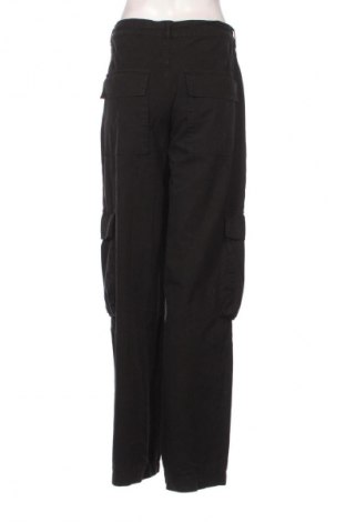 Pantaloni de femei About You, Mărime M, Culoare Negru, Preț 210,99 Lei