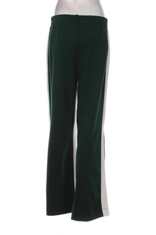Dámske nohavice Bershka, Veľkosť M, Farba Viacfarebná, Cena  15,20 €