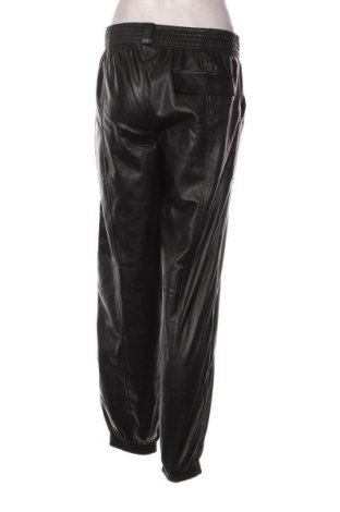 Dámske nohavice Bershka, Veľkosť M, Farba Čierna, Cena  16,95 €