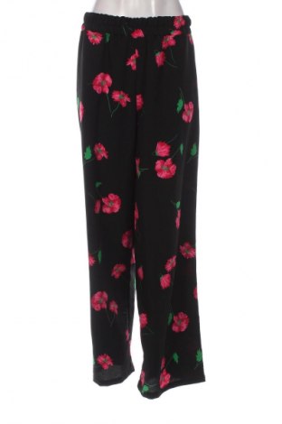 Damskie spodnie Concept, Rozmiar M, Kolor Kolorowy, Cena 51,99 zł