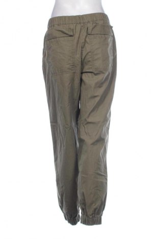 Damenhose Cropp, Größe M, Farbe Grün, Preis 20,72 €
