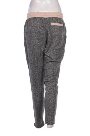 Pantaloni de femei H&M, Mărime M, Culoare Multicolor, Preț 98,99 Lei