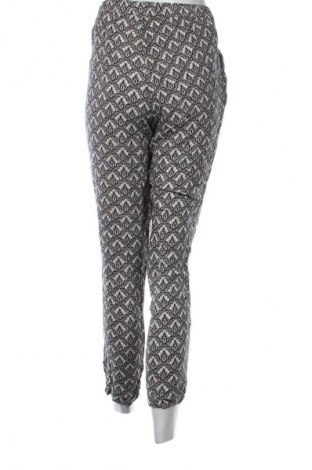 Pantaloni de femei H&M, Mărime M, Culoare Multicolor, Preț 79,45 Lei