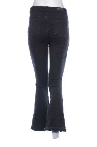 Damenhose Pieces, Größe M, Farbe Schwarz, Preis 13,54 €