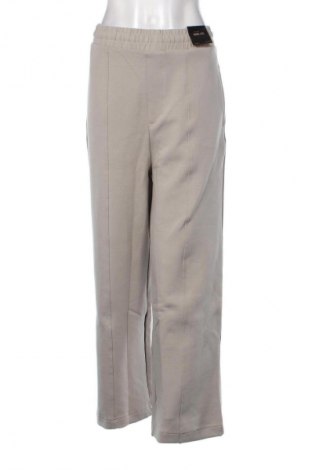 Dámske nohavice Pull&Bear, Veľkosť M, Farba Kremová, Cena  24,95 €