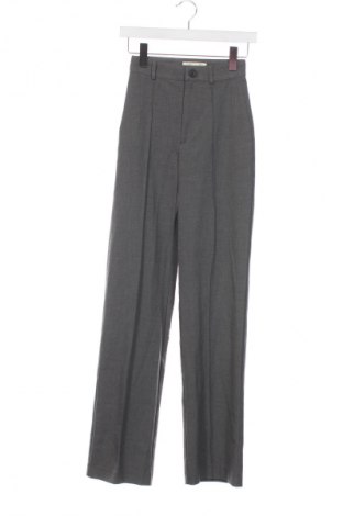 Női nadrág Pull&Bear, Méret XS, Szín Szürke, Ár 7 879 Ft