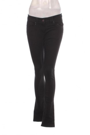 Pantaloni de femei Red Herring, Mărime L, Culoare Negru, Preț 98,99 Lei