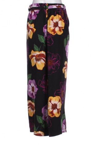 Pantaloni de femei Stradivarius, Mărime S, Culoare Multicolor, Preț 80,71 Lei