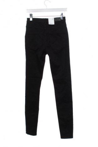 Damskie spodnie Vero Moda, Rozmiar M, Kolor Czarny, Cena 183,99 zł