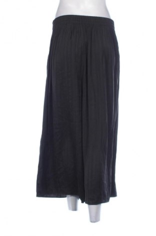 Pantaloni de femei Zara, Mărime M, Culoare Negru, Preț 72,55 Lei