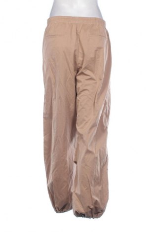 Pantaloni de femei Zara, Mărime M, Culoare Bej, Preț 73,36 Lei