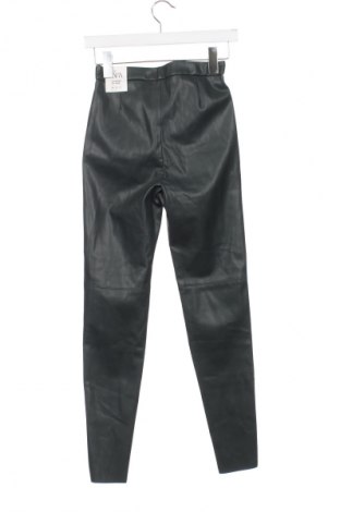 Damskie spodnie Zara, Rozmiar XS, Kolor Zielony, Cena 80,99 zł