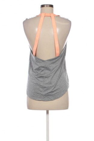 Top sport de damă. Nike, Mărime M, Culoare Gri, Preț 93,28 Lei