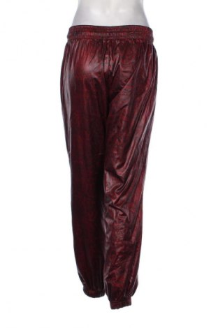 Pantaloni trening de femei Nike, Mărime S, Culoare Multicolor, Preț 111,39 Lei
