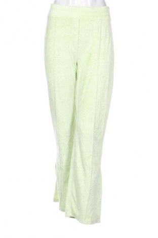 Damen Sporthose Pretty Little Thing, Größe S, Farbe Grün, Preis € 14,83